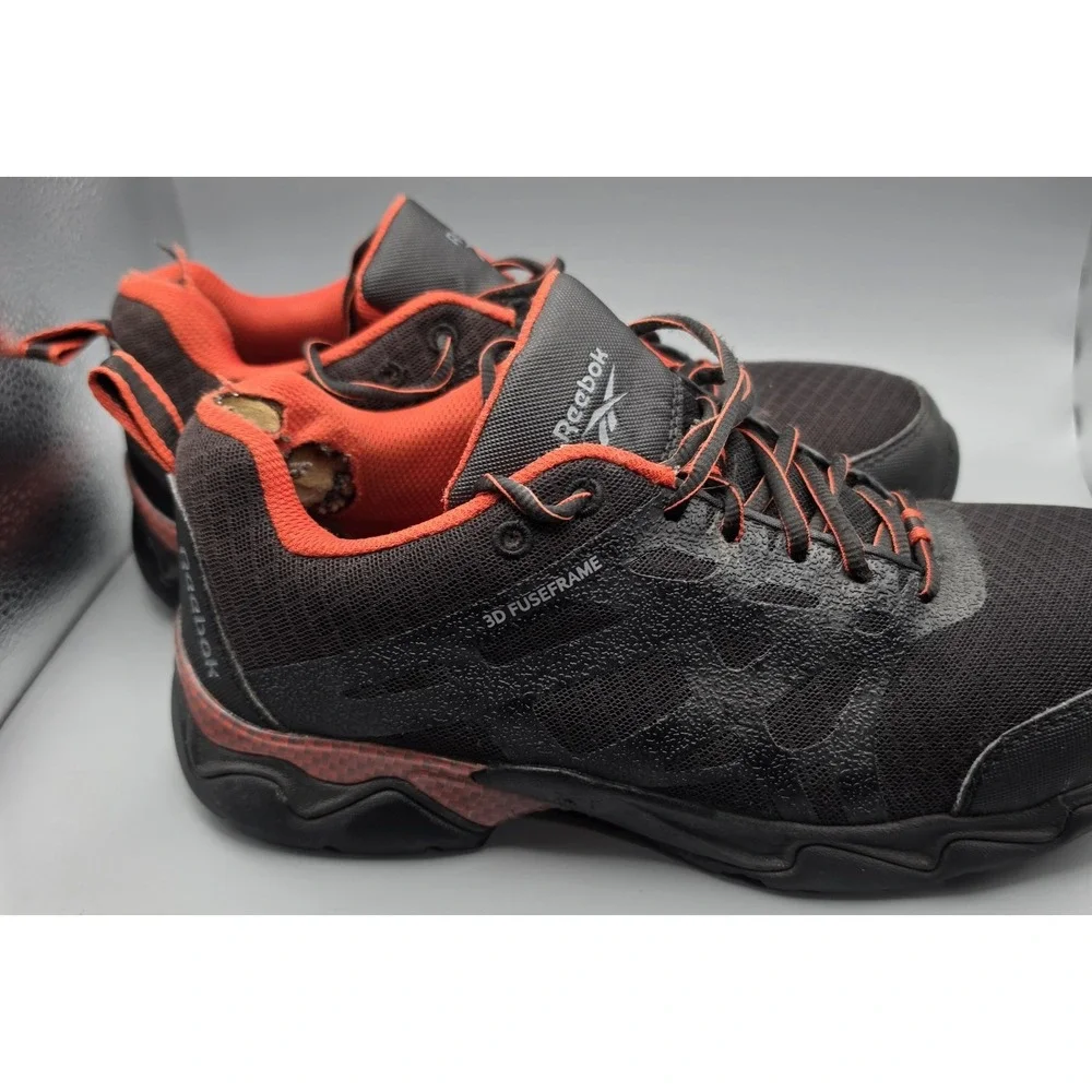 Reebok Work RB1061 Men's 9.5 M Safety Shoes SD10 Slip Resistant Black Red